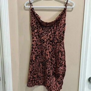(10) NWOT pretty little things  dress​